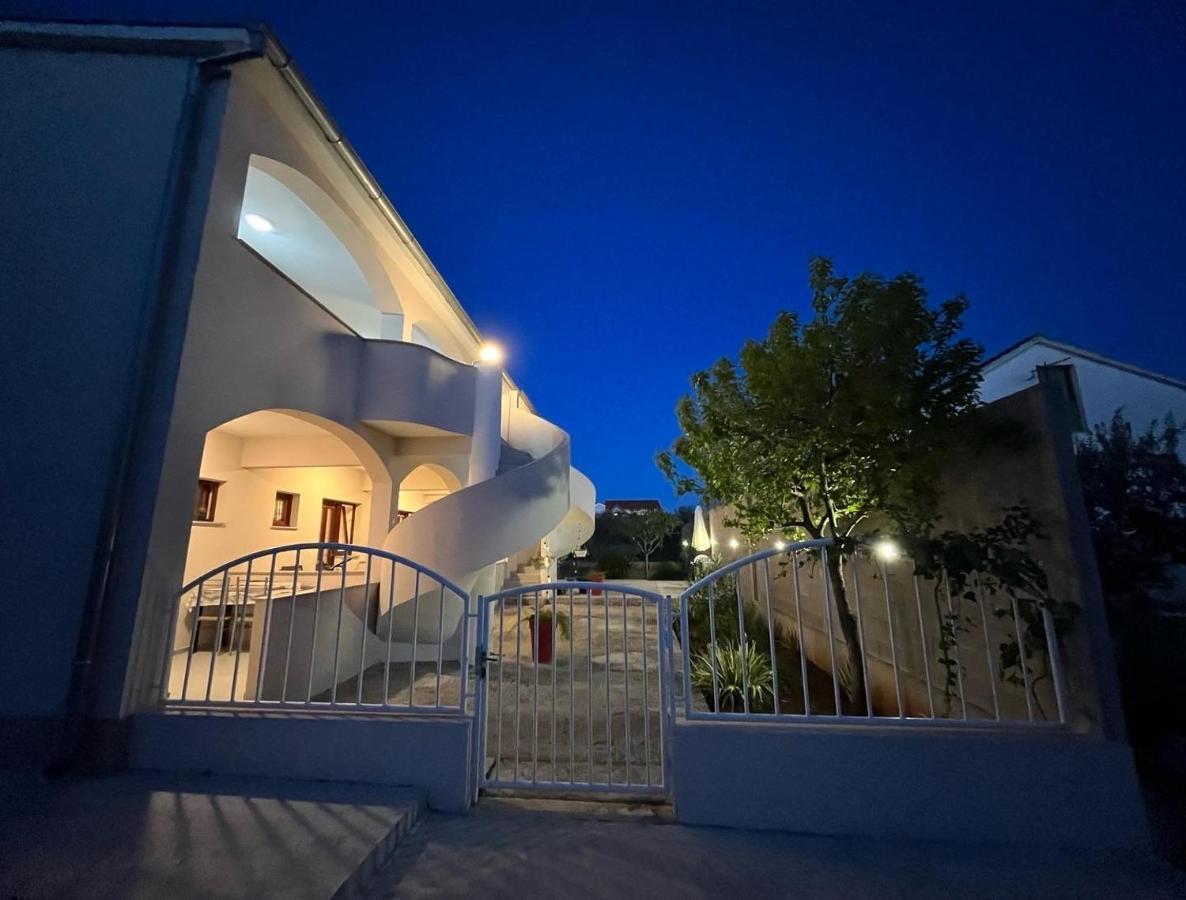 Apartments Fortuna 比奥格勒·纳·莫鲁 外观 照片
